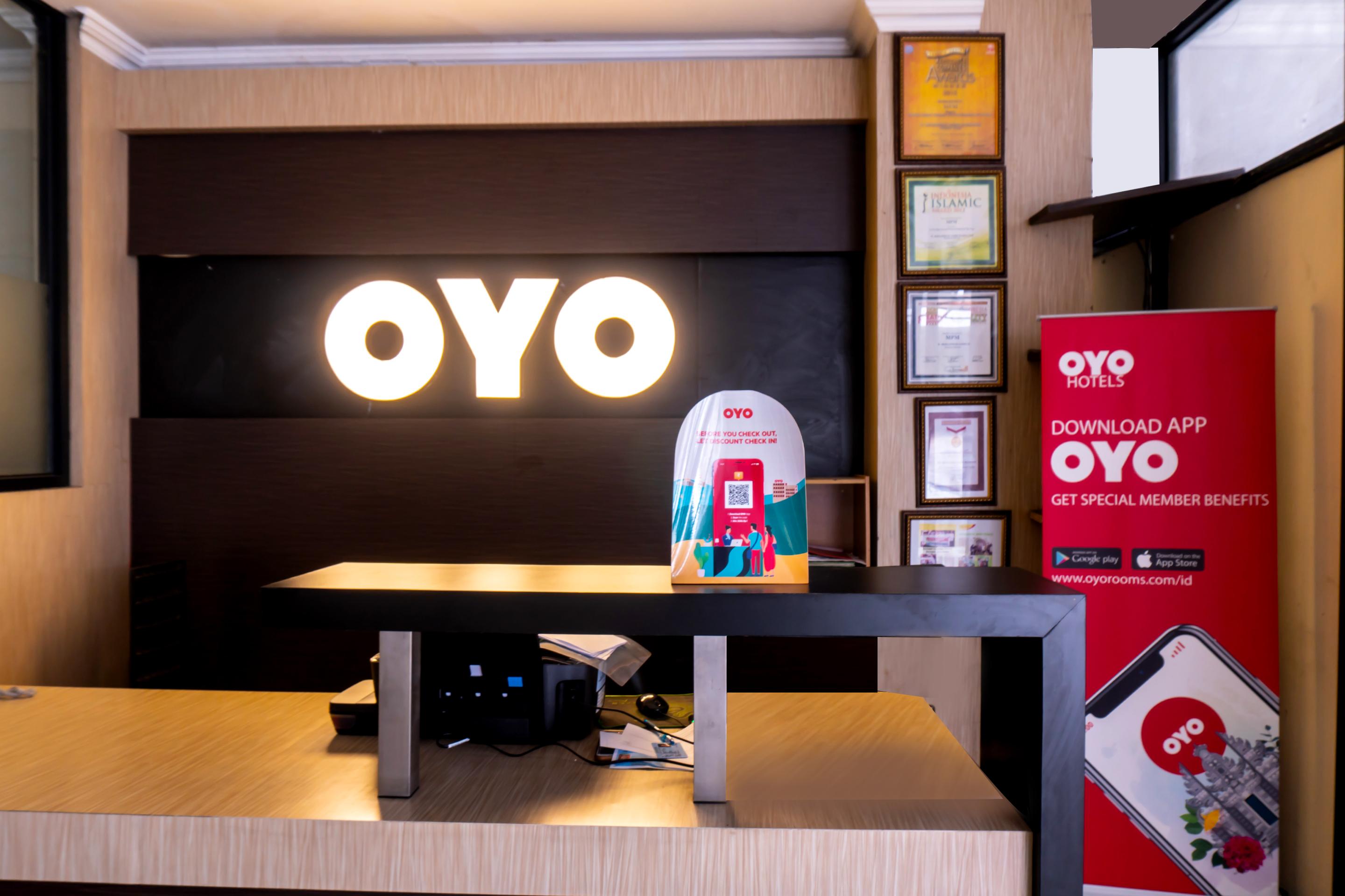 Super Oyo 617 Sukaraja Residence Syariah Бандунг Экстерьер фото